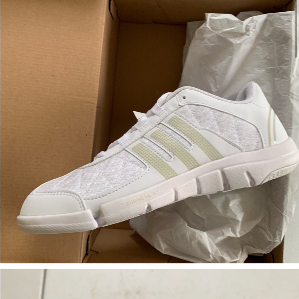 Almost brand new adidas running shoes